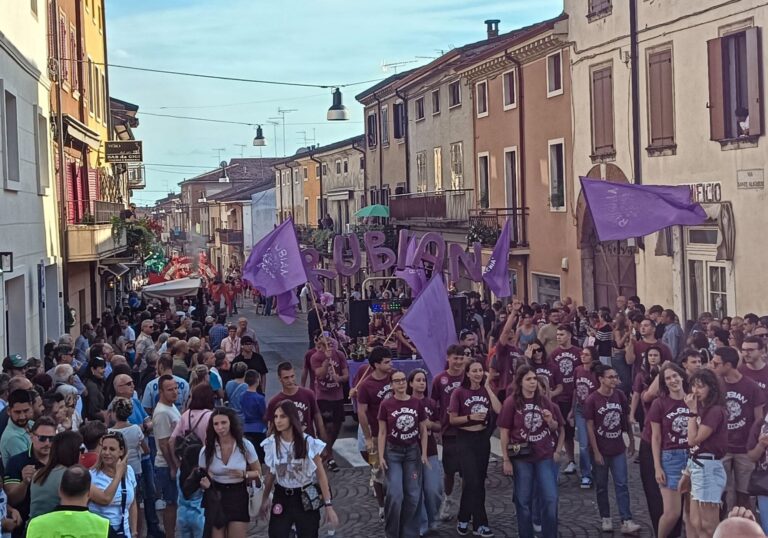 sfilata carri delle contrade 2